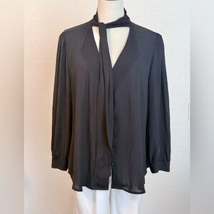 🖤 J.Crew 365 Neck Tie Top